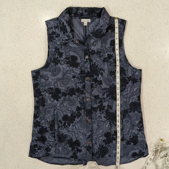 J.Jill Blue Floral Paisley Quilted Puffer Vest Button Front Pockets Fall Comfy M - Picture 6 of 11